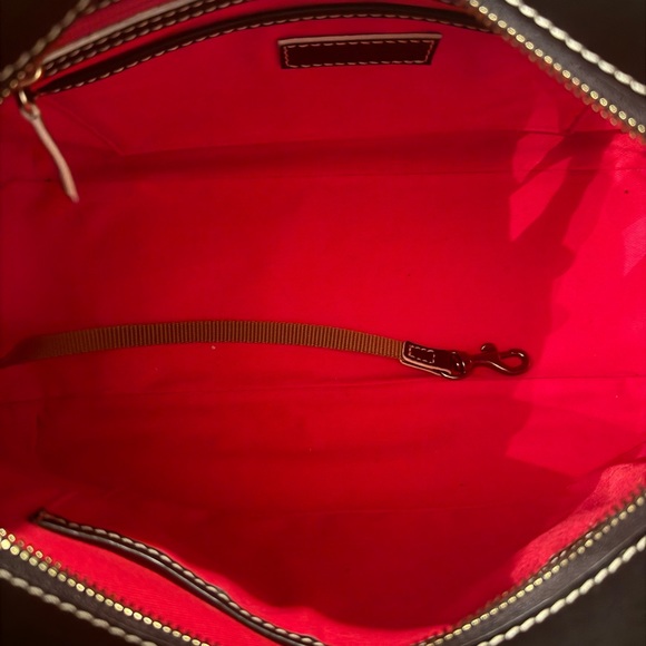 Dooney & Bourke Black Florentine Edge Shopper in excellent condition. - Picture 4 of 4